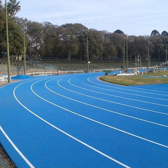 Cada vez que corremos, recorremos. ReCorrer Uruguay es una web destinada a la difusión del atletismo y deportes vinculados.