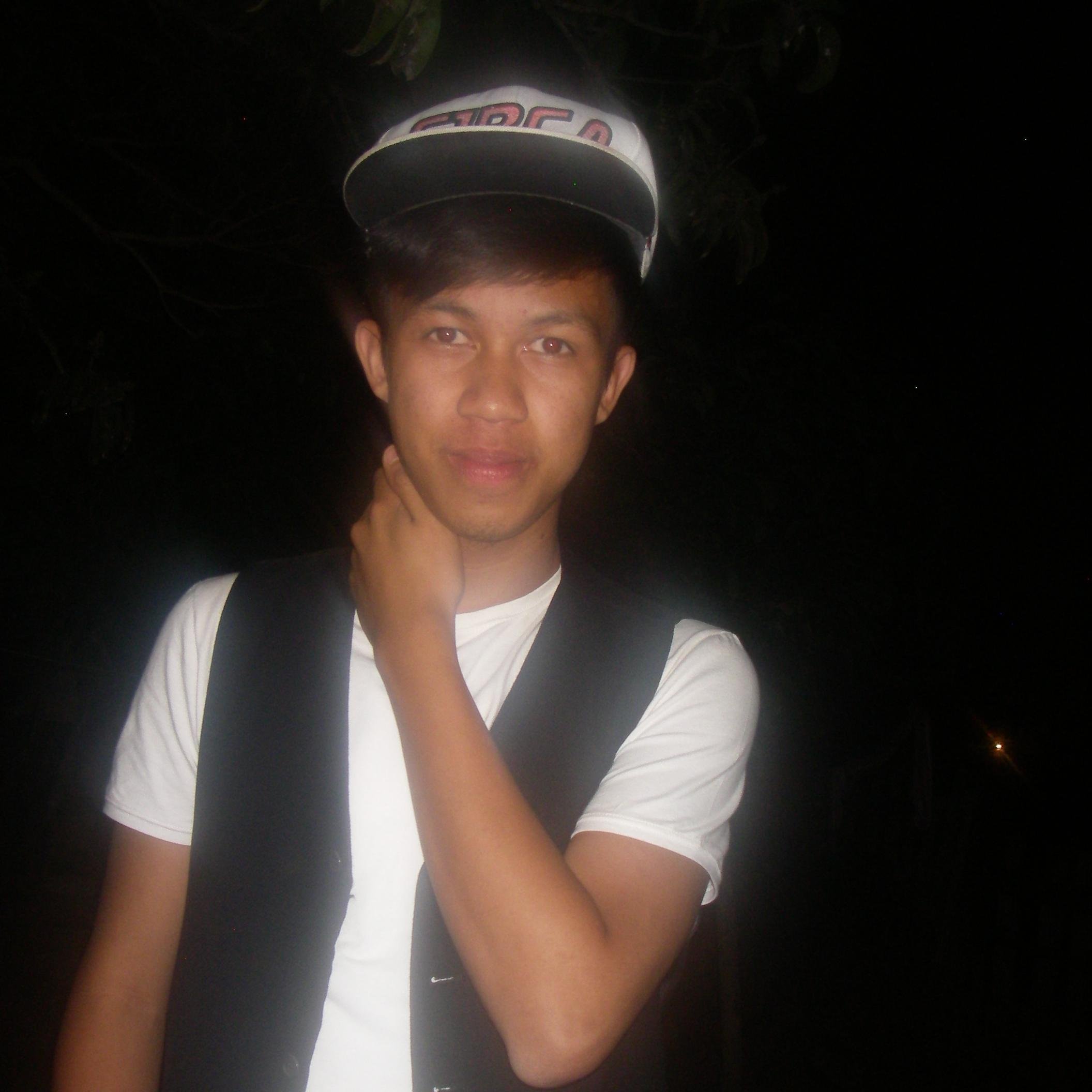 leam33's profile picture. 