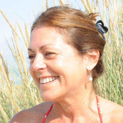 Classical Pilates and fitness one-to-one sessions/small groups. Fully qualified Swedish Massage Therapist ITEC
