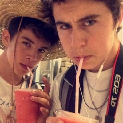 BioJasjdk's profile picture. pls follow @directgrier bc this is a free follow just ask for a follow back and fave and rt some tweets thanks and ask for dm to jack dail