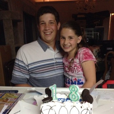 SkatesTom's profile picture. 