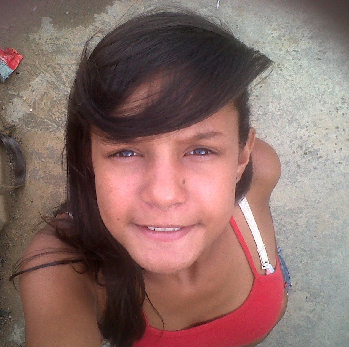 por hay por hay hay muchos envdiosos que me kieren destruir