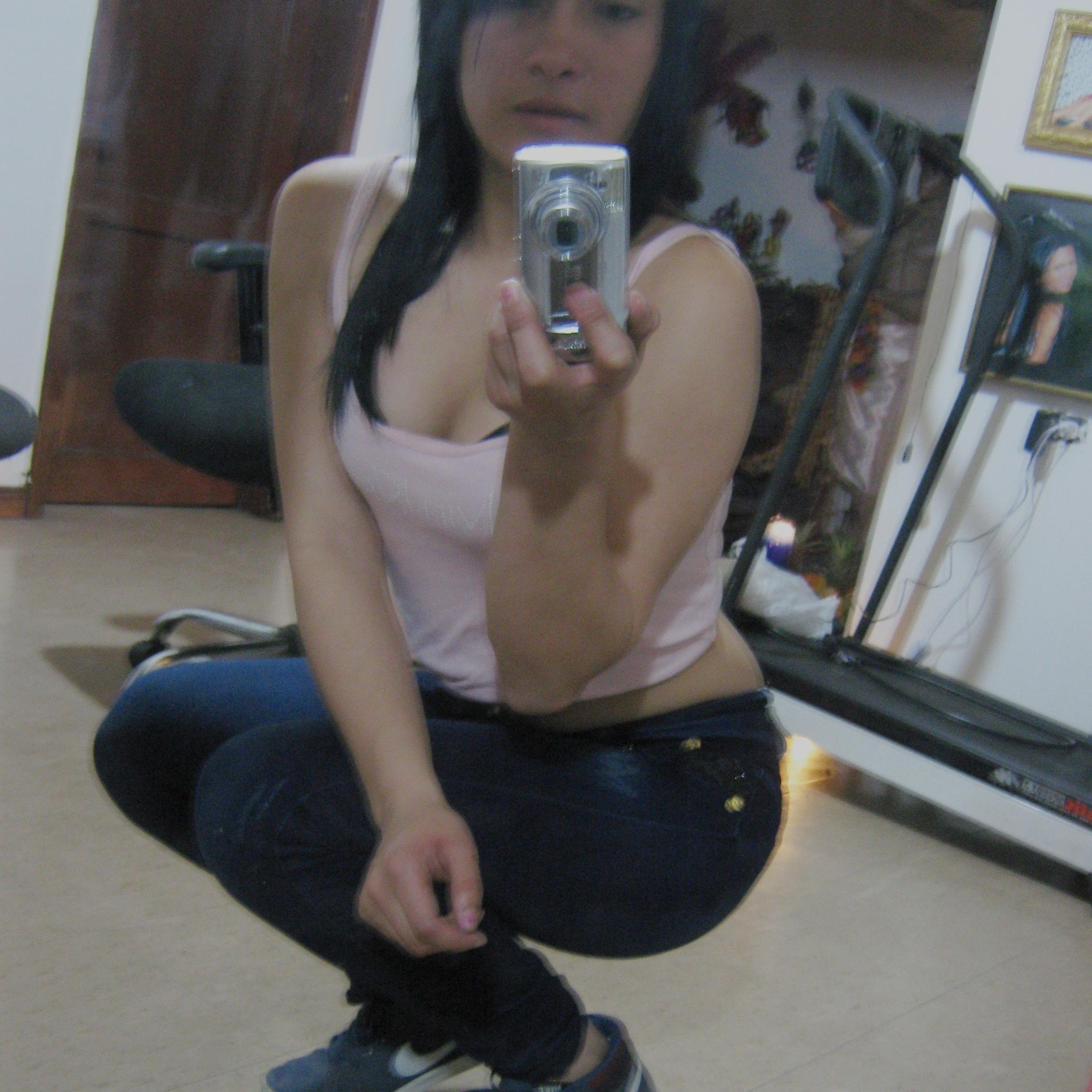 Wafer
Edad:16
Musica:Metalica Rock Regueton hardcore reggae
Soy Una Nena Recochera Me Gusta Hacer De Todo..¡¡
Lo Mejor De Mi Vida Eres Tu