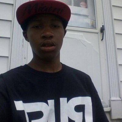 Senior at FHS for 4 years | MCC | Club Yolo | Security Guard | Turnt Up King | Bitch I'm goin' for da muthafuckin' GLORY