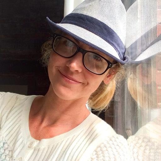 A lovely little photo studio. Taker of beautiful pictures. Lover of the intuitive process. Admirer of great art. Entrepreneur. Runner. Seeker. Wannabe foodie.