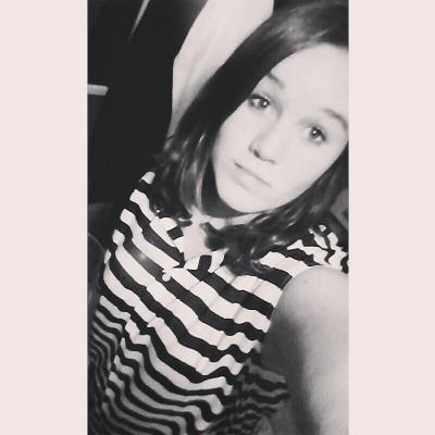 16 jaar * Instagram : suzannevanempel * snapchat ; suzannevanempel