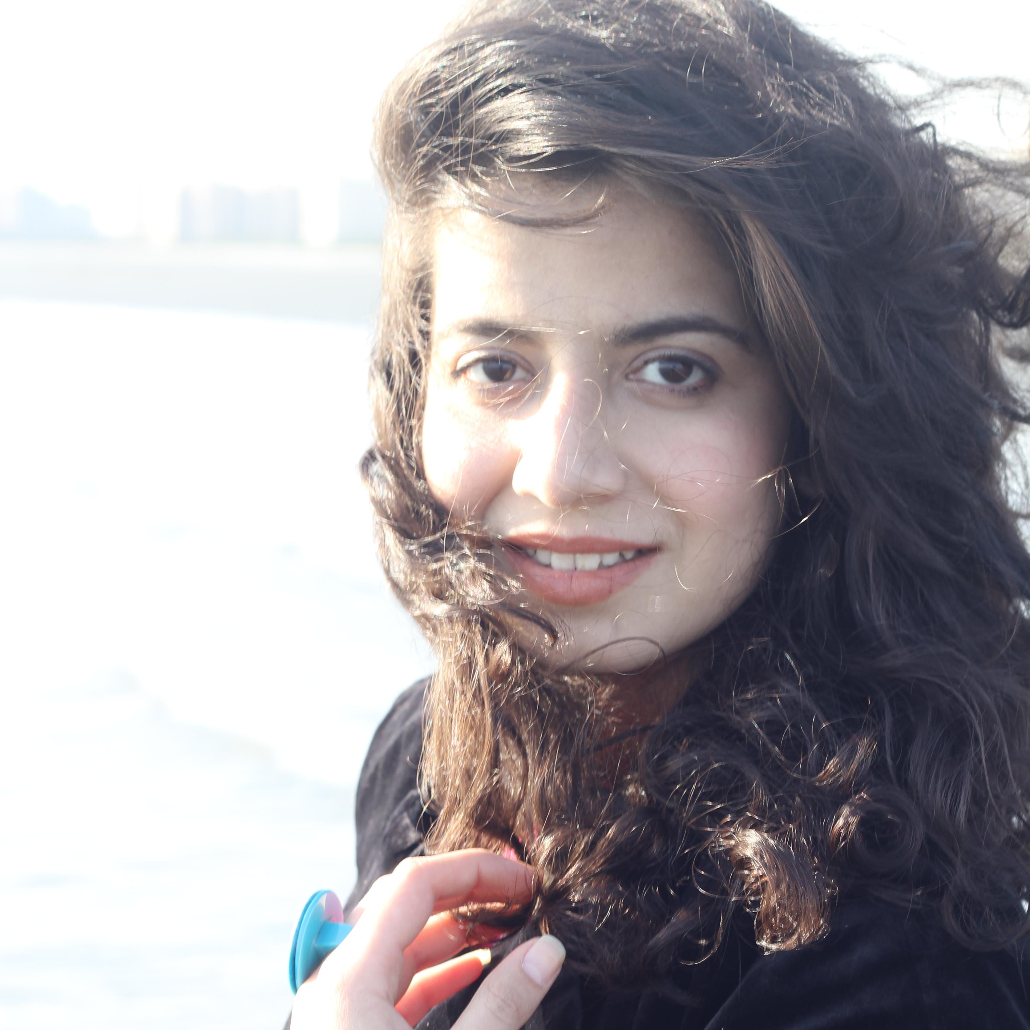 saminanaz28's profile picture. 