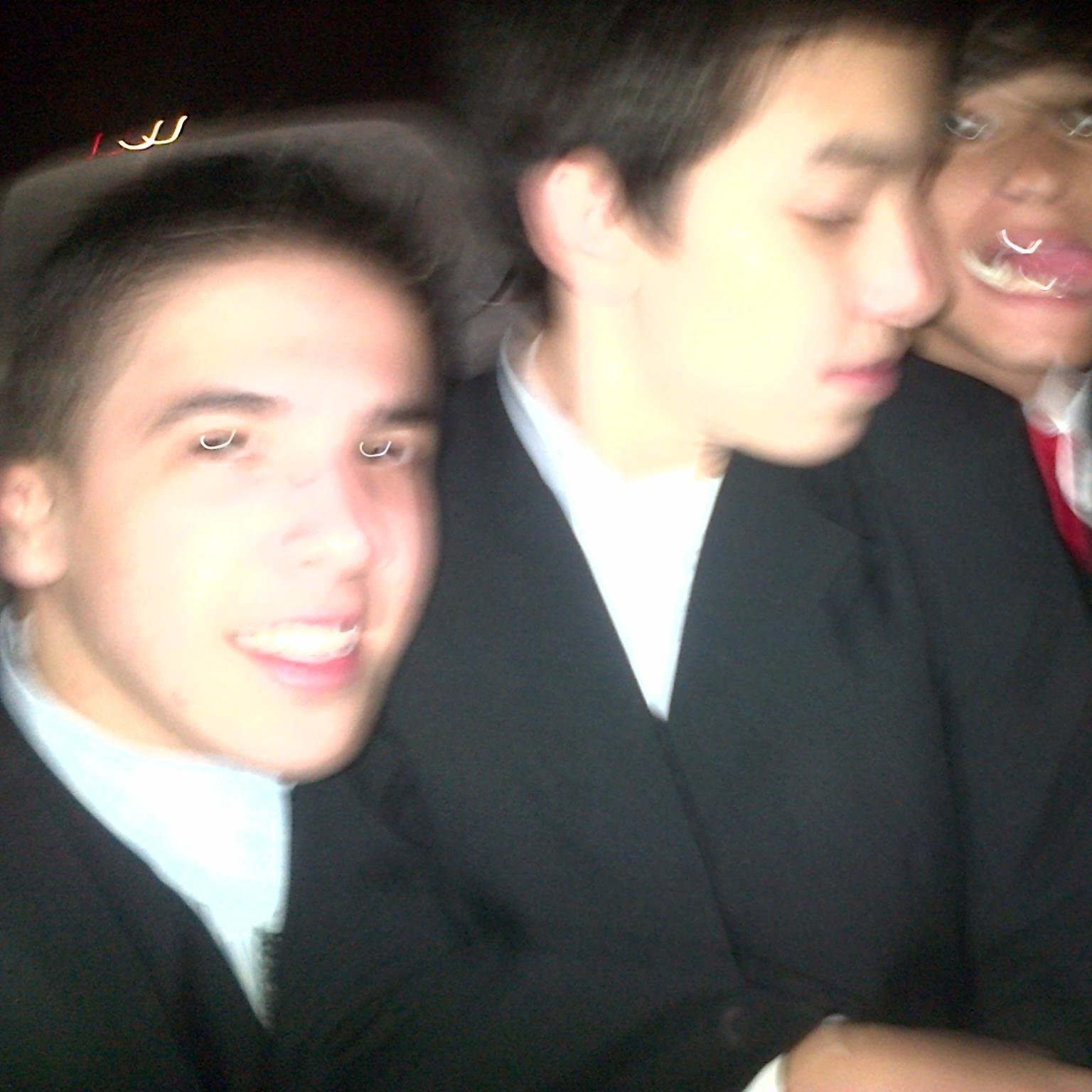 nuevo twitt recuperé- @victorcasco95 instagram: @victordj95