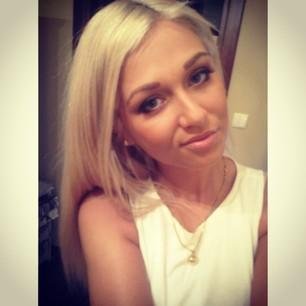 I'm a fun girl, always down for a good time. Aspiring model, part time waitress, smoke weed everyday!
