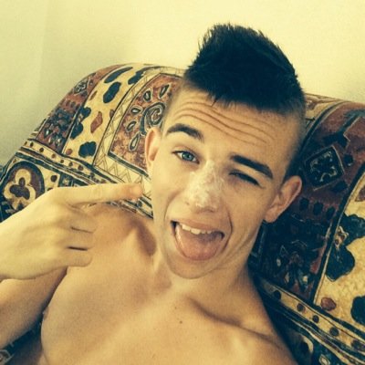 R1DlaStreet's profile picture. SurDuGradurFaiitDesPompesDesTraxtions!