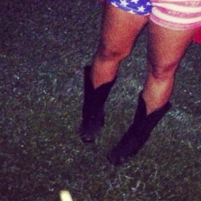 Southern lady. Sorority woman. Jack D.I can sling my own bullets & bait my own hook. Me & @dixiebrunette were seperated at birth. KMSS rep