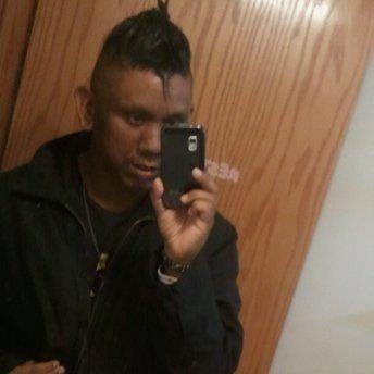 sakhoeun1's profile picture. 