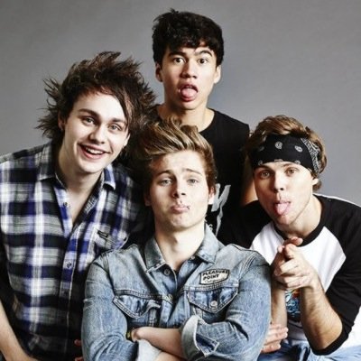 Hello ✌️I'm a French fan of Ashton ❤️