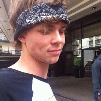 5sos and 1D layouts. DM us requests of any specific layout that you would like :-) layouts by @harrylukeniall and @nialllukeharry
