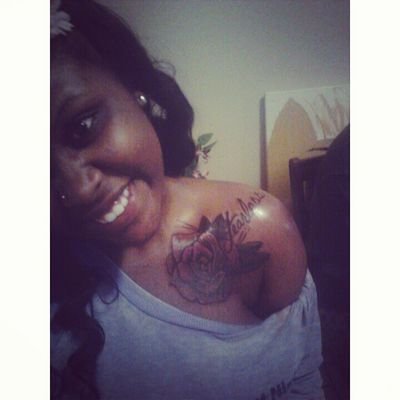 Palmas:23 4-6 #BeFree in$pire , flawless, 2K14, princess, bartender, future RN , Im an outlaw got an outlaw chick