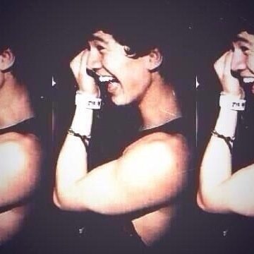 welove5sosarms's profile picture. 