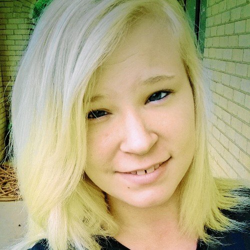 saralynn526's profile picture. 