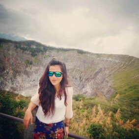 I don't care how stupid I act,as long as I can be happy with my life, I enjoy it~♥Adipati Dolken