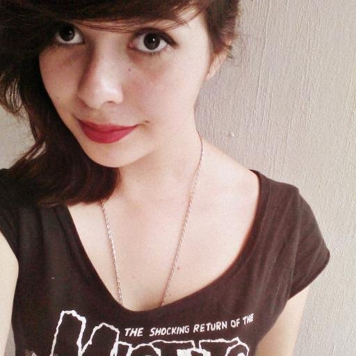 Reckless, wild, young. / I am not an astronaut, I'm stripper / ¿Qué verga Juxx? /
 
Seventeen♥
