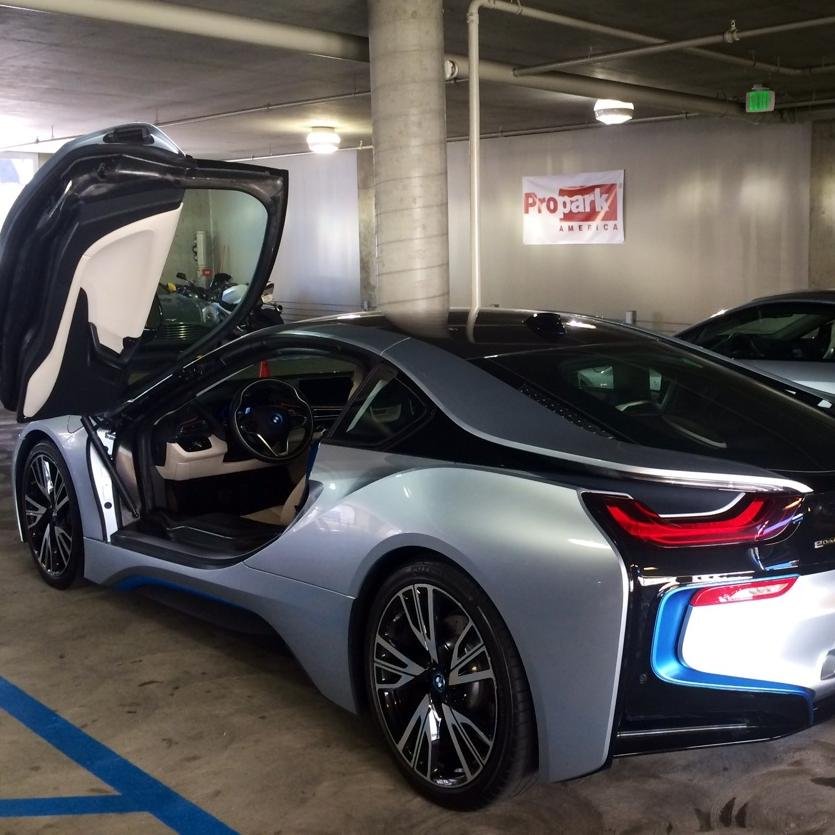 OneRinconSF's profile picture. 