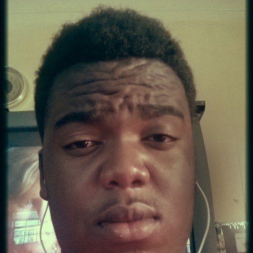 Bigboone_21's profile picture. New kik dm me for it.