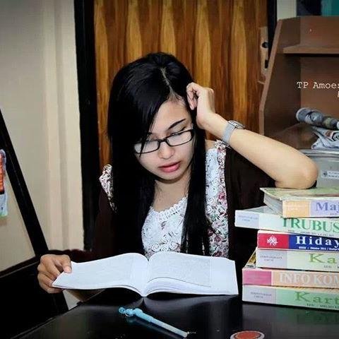 evhacimozt's profile picture. 