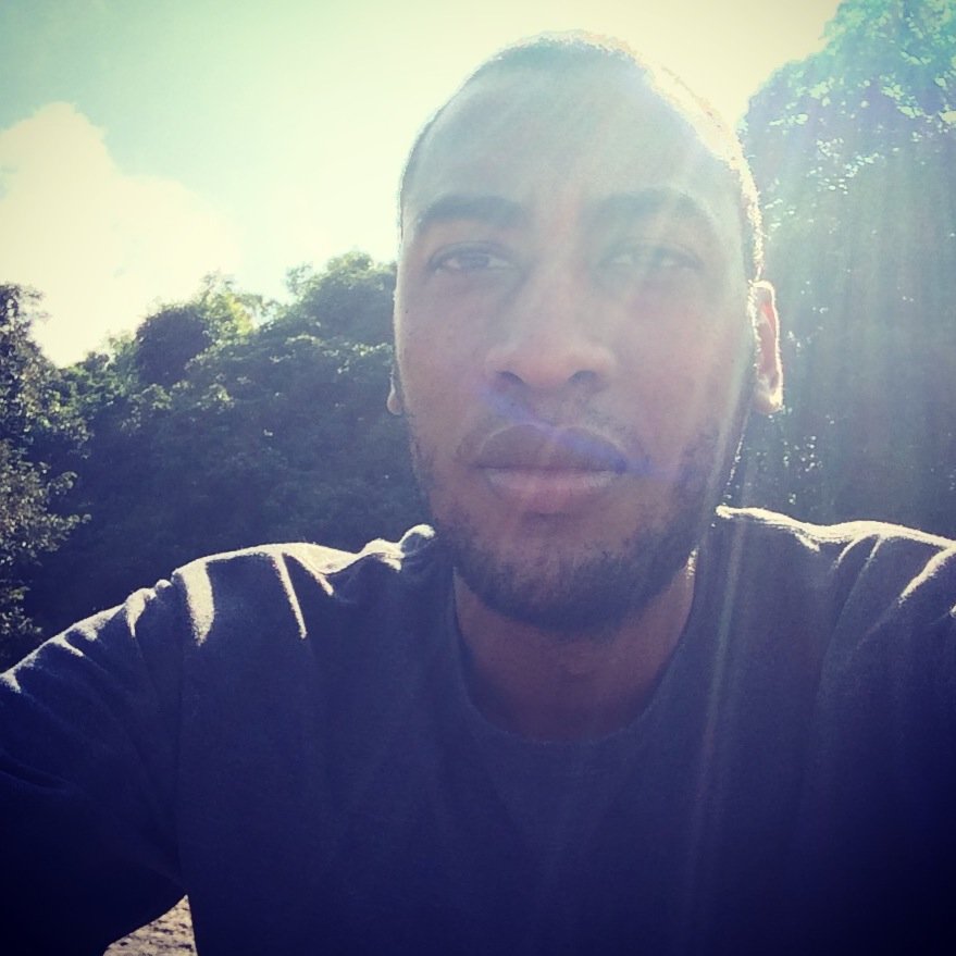 Quem somos nós? eu sou um ser humano em construção. ✊🏾