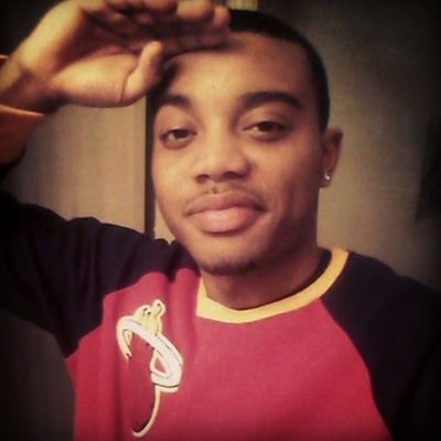 Tryna change && simultaneously stay the same, Just grinding for change .