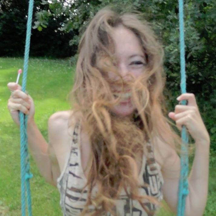 rach_ebony's profile picture. 