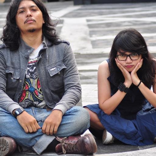 Biru, Reds, Bianconneri. dan Apemz garis keras.