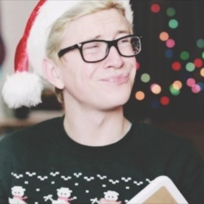 sextingoakley's profile picture. my idol thinks his hair is a coloring book