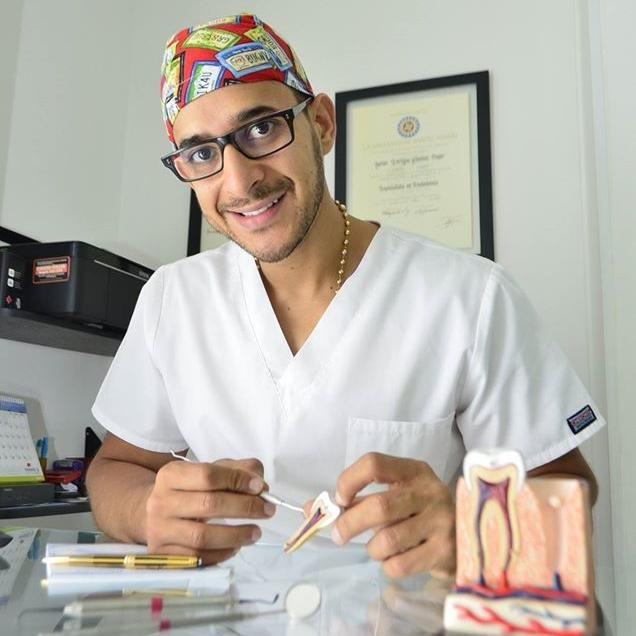 Dr. Javier Enrique Jimenez Dager - Odontologo, Especialista en Endodoncia. Solicita tu Cita - Kra 28 No 49-53 segundo piso Tel: 6950202 Cel: 3008171876
