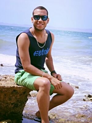 Rosmel_EAB's profile picture. No soy rey, Pero Corono. Medico en formacion UDOANZ. Futuro Cirujano. IG:Rosmeleab