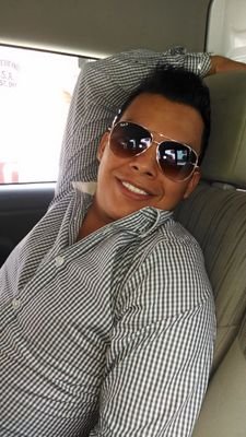 Lic. en Enfermeria, 22 años de edad, vivo en Acapulco de Juarez, Gro. me gusta salir, divertirme, conocer, viajar.