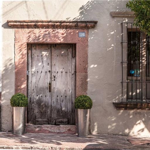 Restaurante de Cocina Contemporánea. Calle 5 de mayo 128,Col.Centro Histórico, Querétaro (442)125-4040/ 214-0384 SOLO CON RESERVACION