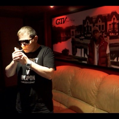 Official Twitter account of Scott Storch. For all inquiries, contact: info@ccsmusicgroup.com