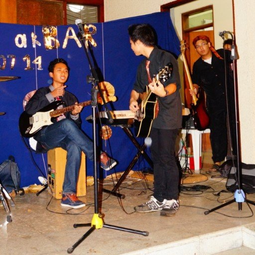 roy_gregorius's profile picture. I Just want You Jesus :'D  l player and admin @futsal_united l FB:Gregorius Roy Saputra l fokus pada pelajaran,futsal,musik,dan pelayanan