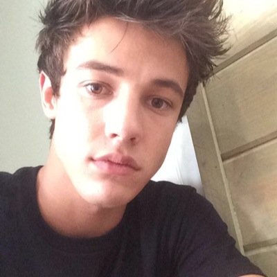GO FOLLOW @UNPOURING FOR A DM TO 12/12 AND GROUP CHAT!