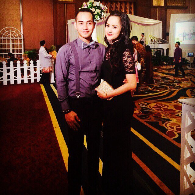 rerestuu's profile picture. Don't judge a person of their status updates™