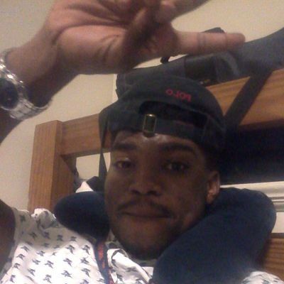 #VSU!! Business Marketing Follow the kidd and ill follow back! Ion try too fit in Im just that Dude everybody wanna be around #TrackNation*College Bound*#TU