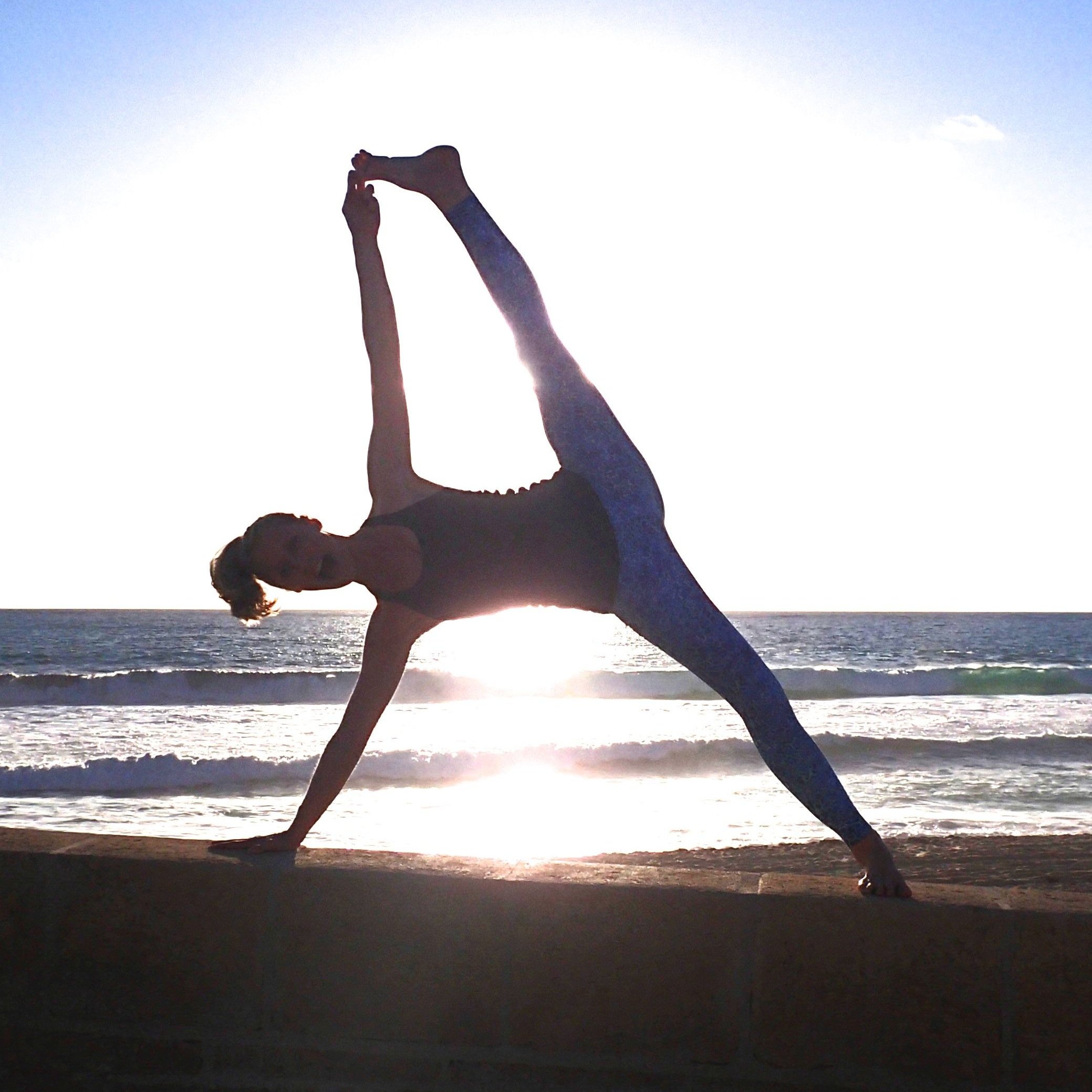 Yoga teacher, writer, globe trotter, yogi. Lets live powerful, authentic lives. Lets embrace imperfections, lets share our light with others. Let's do yoga.