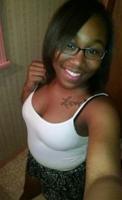 its ah 150 characters dont really explain who Iam just hit dha follow button n dhat explains it all..