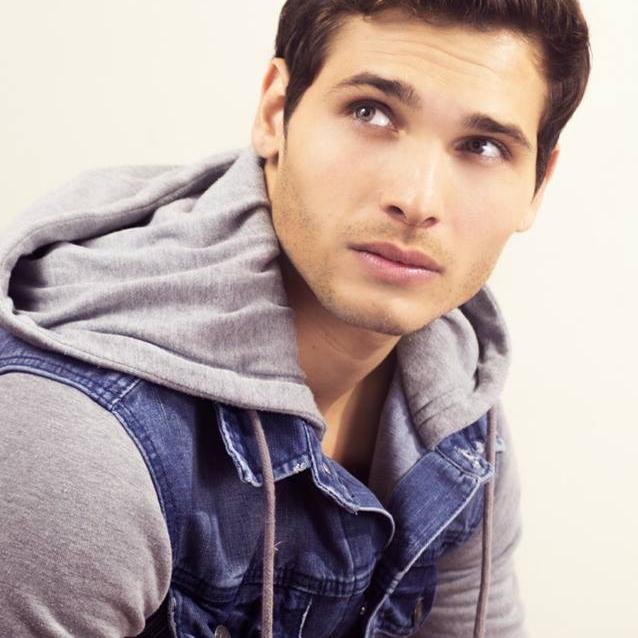 jona07lm's profile picture. Don't Worry be Happy..