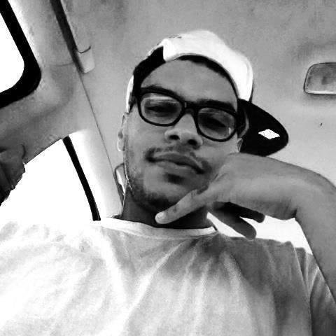 artist/songwritter. 
im just a young nigga gettin it.
mixtape on the way! Steezybeeofficialtg@gmail.com