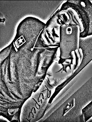 kik: AlmightyLooney