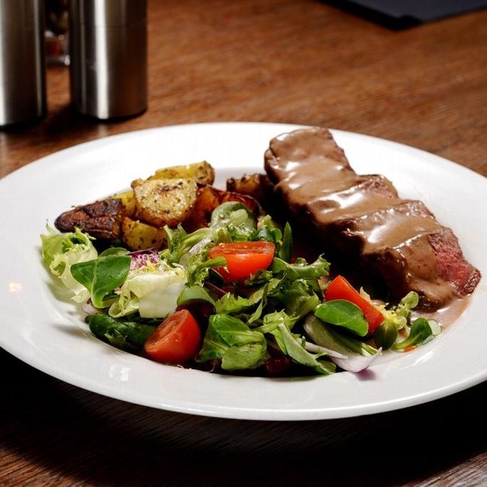 Embankments_'s profile picture. The only permanently moored floating Bar & Restaurant in the whole of Kent.