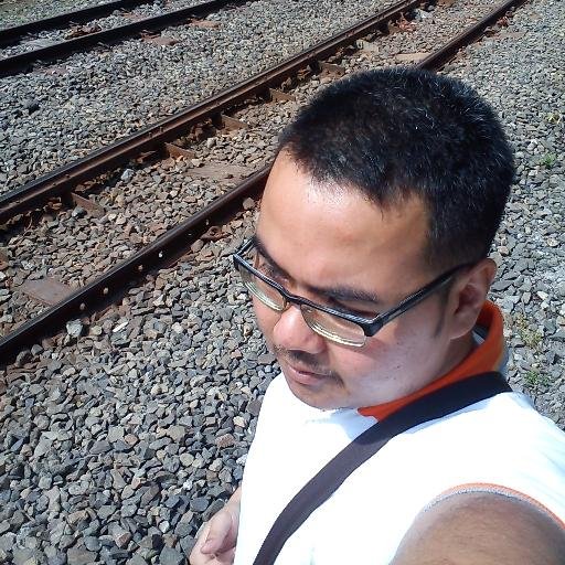 line id                 :  rezkykurniawan1993
wechat id           :  radityakurniawan
instagram id      :  sieraditya
beetalk              :  radityakurniawan