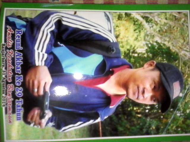 Hifni_twit's profile picture. JaLan Pendek Menuju Kehidupan Yang Panjang dan KekaL