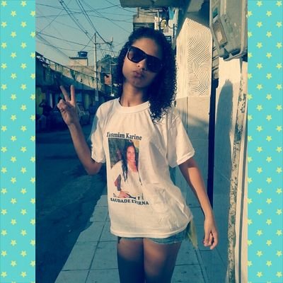 Crítica uma pessoa é ter inveja sem adimitir Anitta & Gui *-* ♥♡