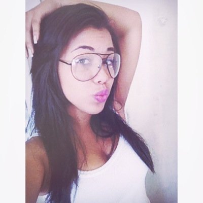 O amor é ir mais além, mesmo que doa, deixando tudo para trás. Amor é encontrar uma coragem dentro de si mesmo que você nem sabia que tinha. (ABC do amor)